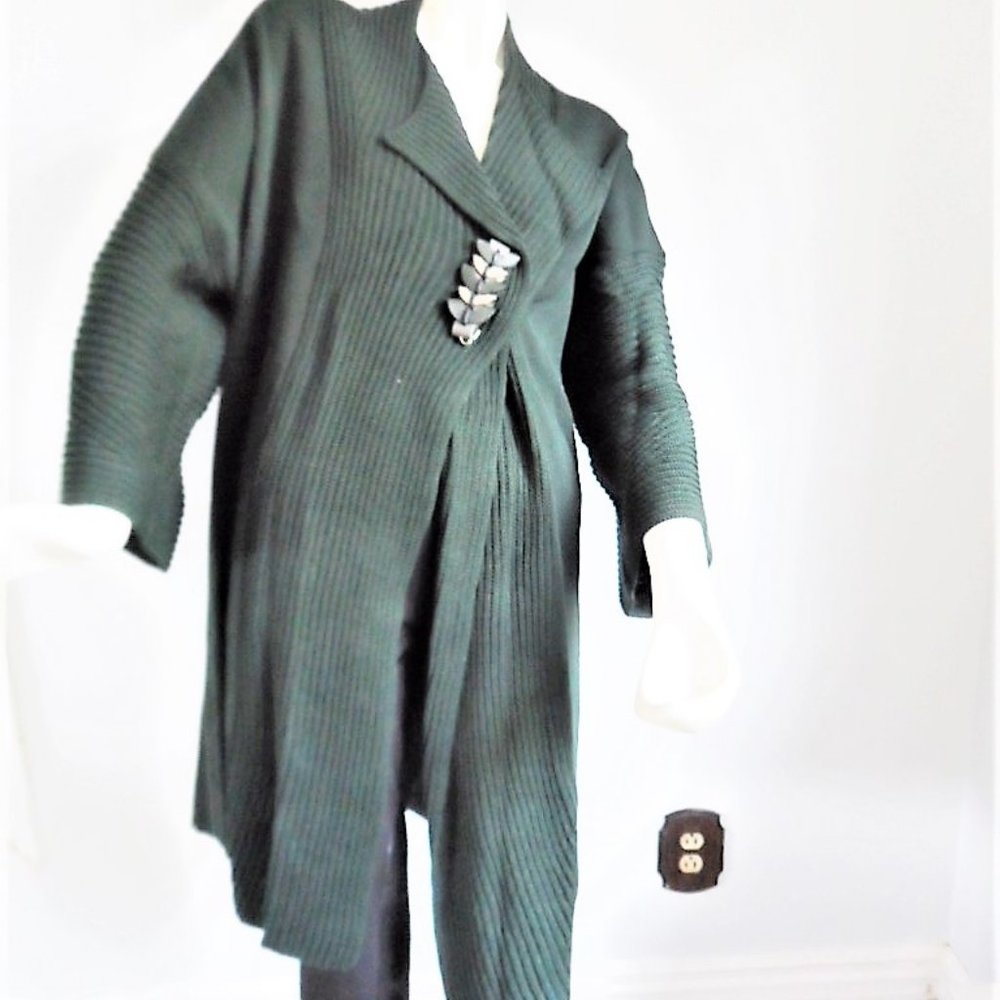 CONCEPT CREA   KNIT COAT 60% WOOL, 25%ACRYLIQUE, 15 % POLYAMIDE, NWT